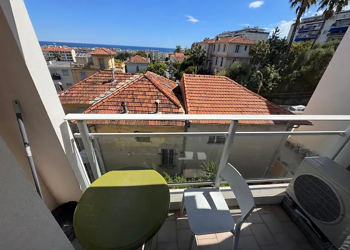 Sunshine Apartment *